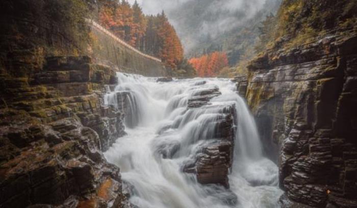 腾龙洞风景区