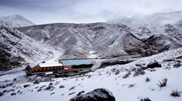 青海大柴旦雪山温泉